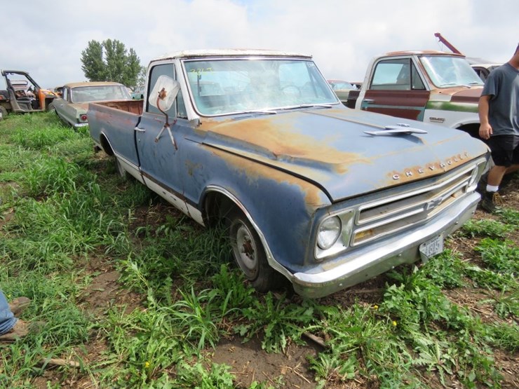 1967-chevrolet-c10-image-1