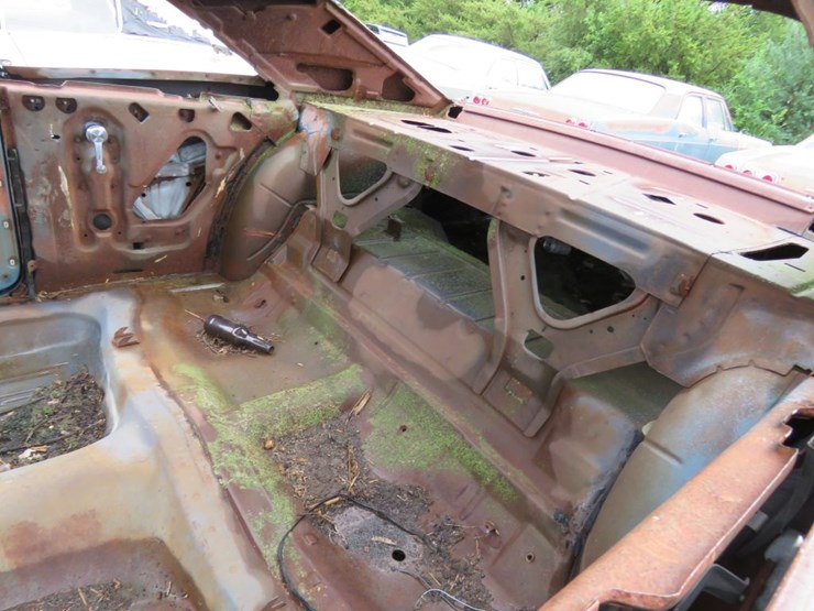 1966-chevrolet-impala-2dr-ht-for-parts-image-5