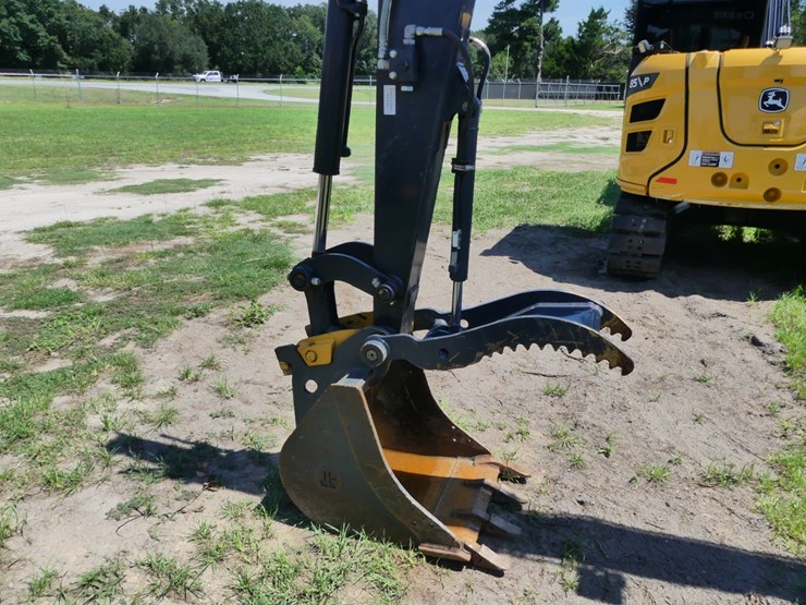 deere-60p-image-8