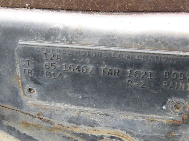 1965-chevrolet-impala-convertible-image-23