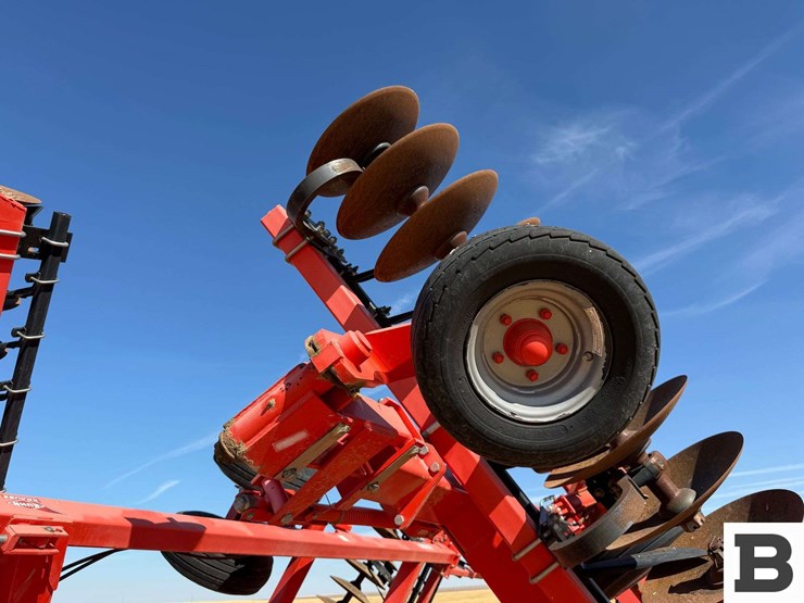 2012-kuhn-krause-8200-twin-offset-disc-image-14