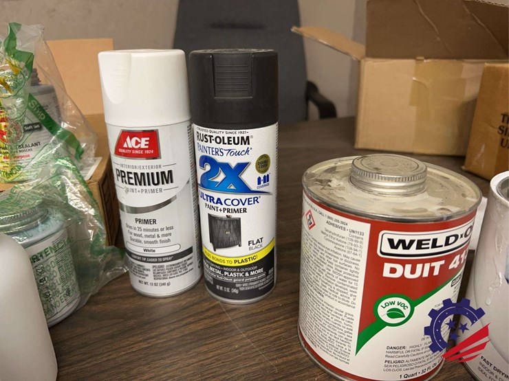 assorted-thread-compounds,-primers,-and-paint-supplies-image-3