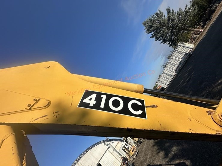 deere-410c-image-25