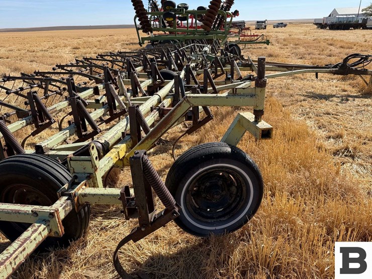 calkins-40'-field-cultivator-image-28