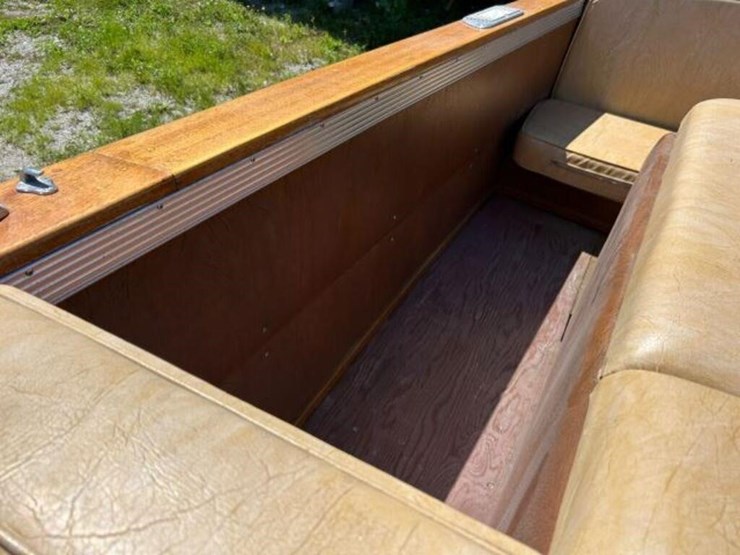 century-antique-wooden-18-ft-power-boat-image-49