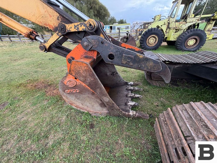1985-hitachi-uh07-lc-7-image-10