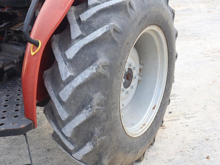 2011-case-ih-farmall-55-image-10