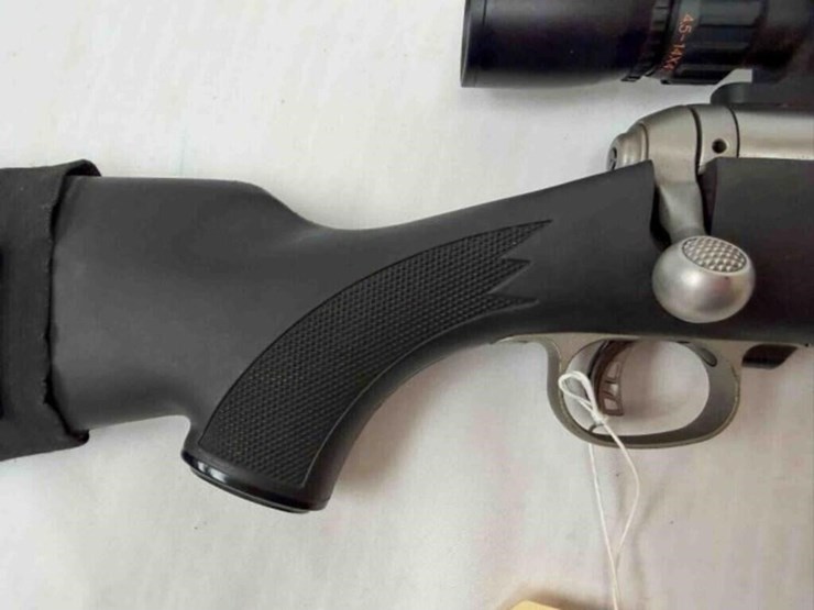 savage-model-16-stainless-300-win-short-mag-rifle-image-3
