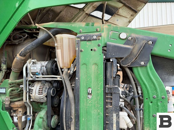 2015-john-deere-6210r-image-65
