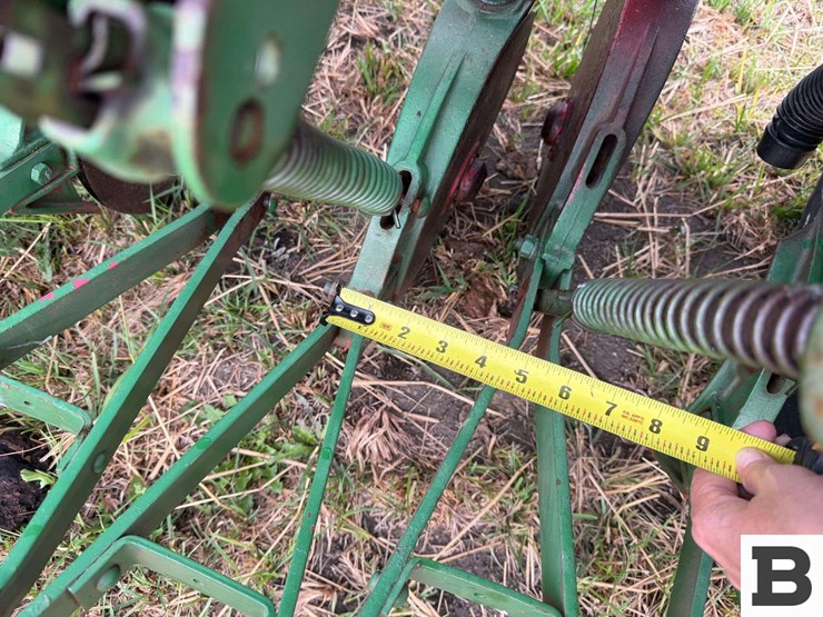 13'-grain-drill-image-14