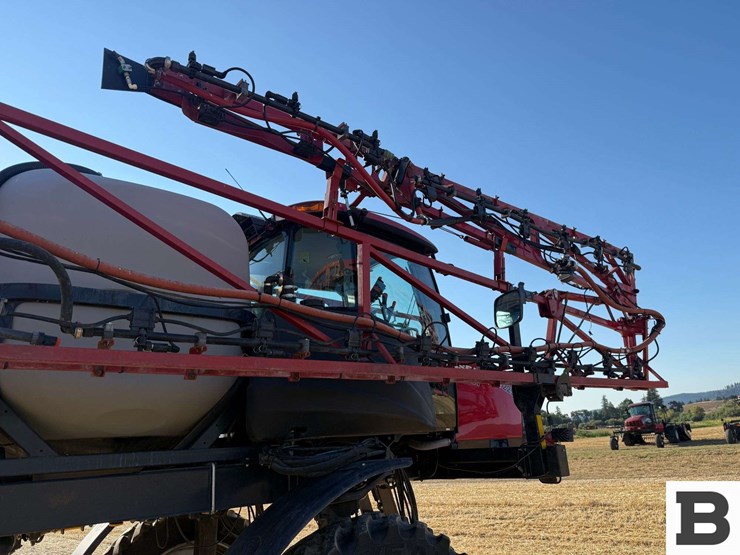 2018-case-ih-patriot-2250-image-34