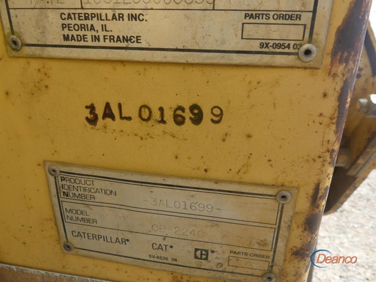 caterpillar-cb-224c-image-6