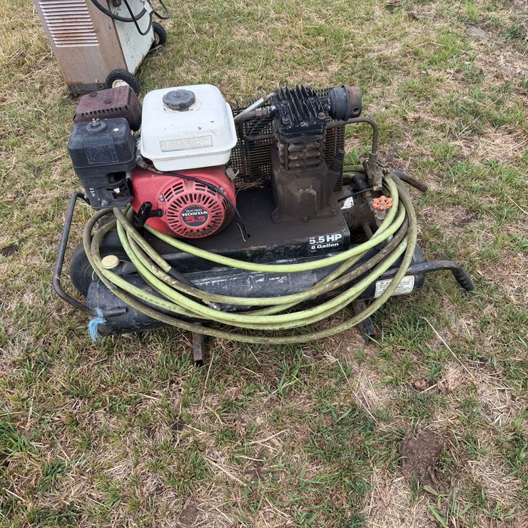 Campbell 8 Gallon Air Compressor - Ellensburg, WA