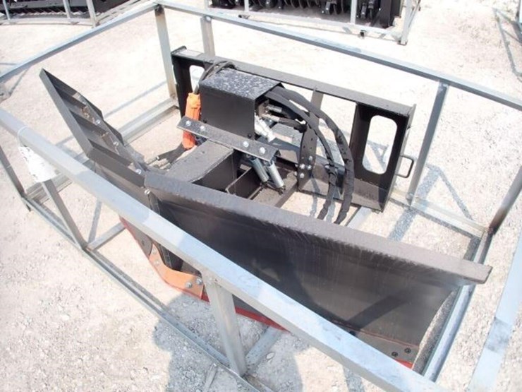 unused-greatbear-72-in.-hydraulic-snow-plow-image-1