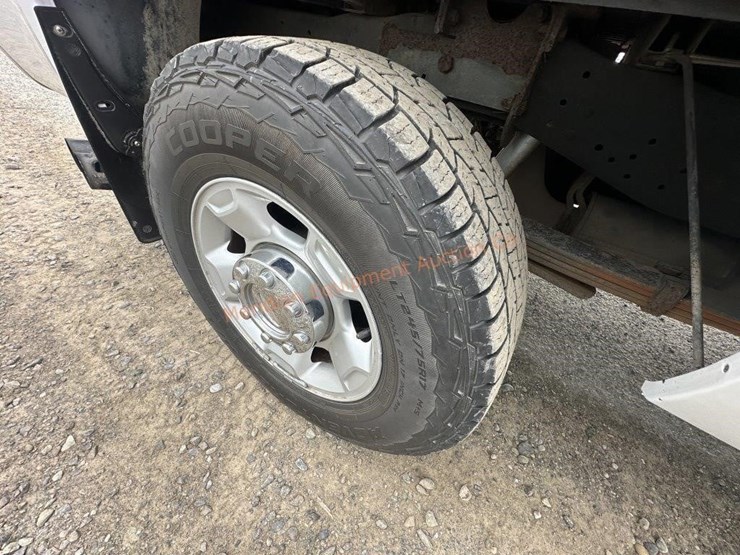 2010-ford-f250-image-18
