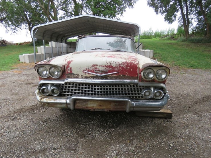 1958-chevrolet-impala-convertible-image-2