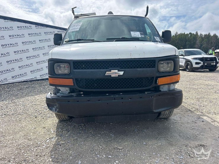2012-chevrolet-express-1500-image-27