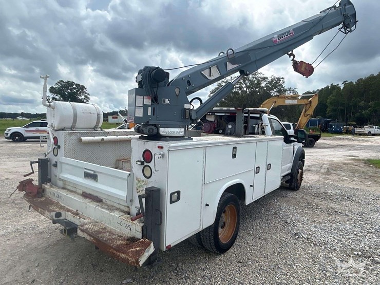 2017-ford-f550-image-3