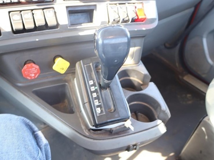 2015-kenworth-t880-image-36