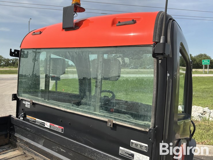 2024-kubota-rtv-x1100c-image-15