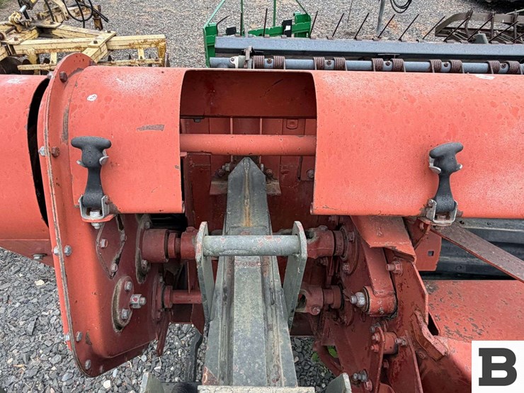 hesston-1160-image-22