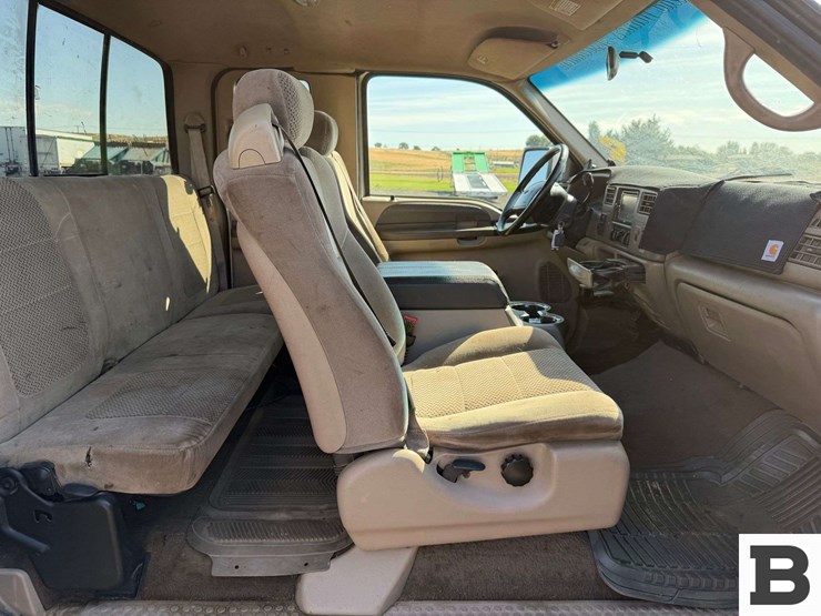 2001-ford-f250-image-25