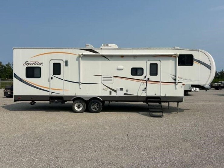 2014-kz-sportsmen-sportster-315-t/a-toy-hauler-4ez-image-5