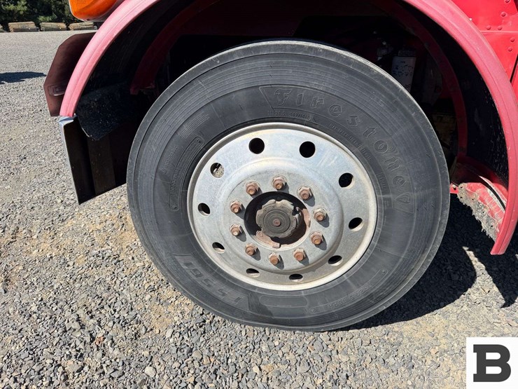1989-peterbilt-379-image-10