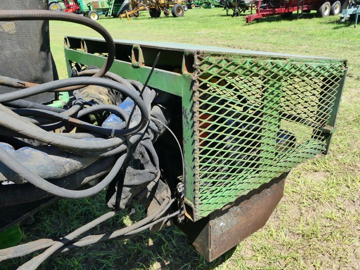 2014-john-deere-6105d-image-14