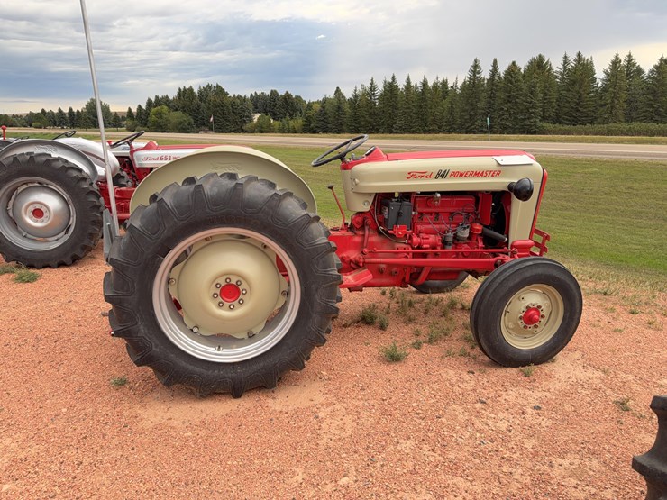 1959-ford-841-image-6