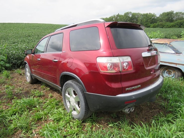 gmc-acadia-image-3