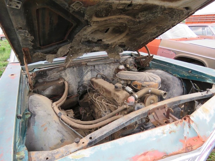1966-chevrolet-impala-4dr-sedan-image-11