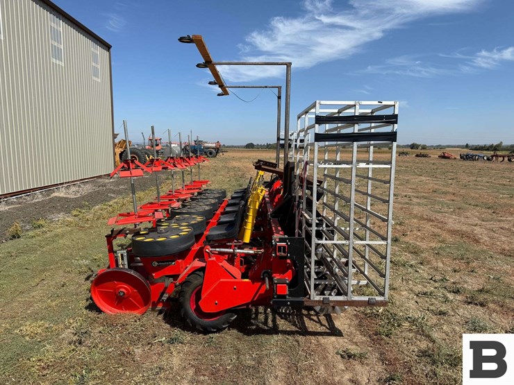checchi-&-magli-no-till-transplanter-6r-30-image-2