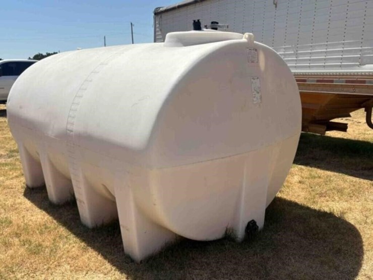 endurplas-2500-gallon-polly-water-tank-image-3