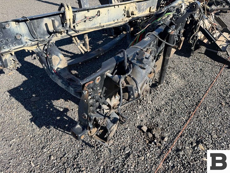 2013-volvo-vnl-truck-frame-image-6