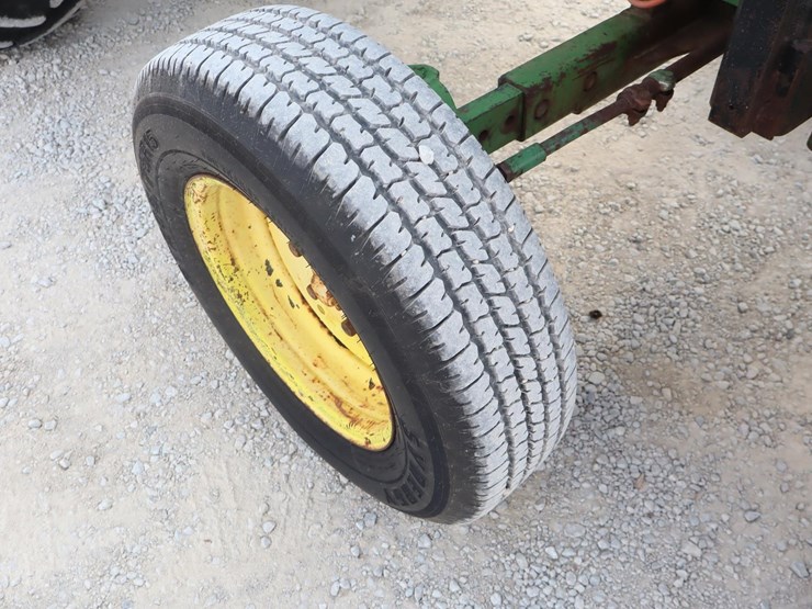 1985-john-deere-950-image-13