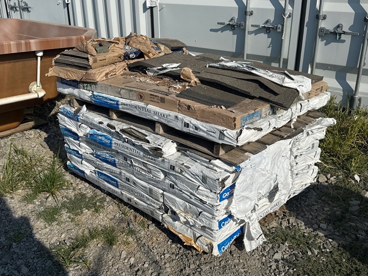 #53147-•-lot-of-presidential-shake-roofing-inv#53147-image-1