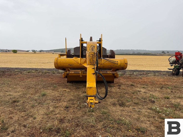 caterpillar-60-image-16