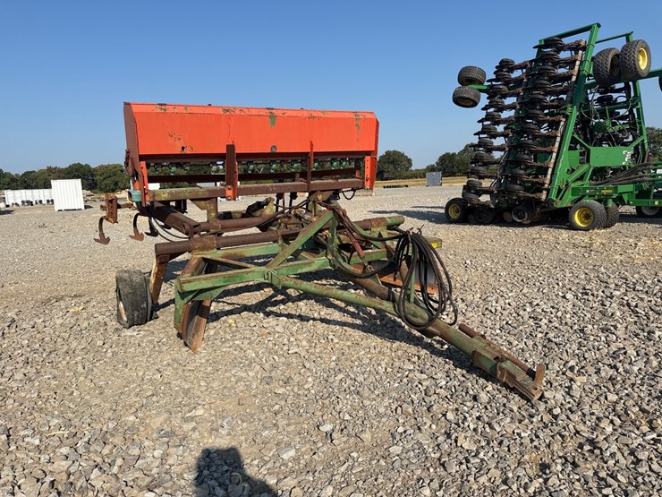 #49390-•-levee-squeezer-w/-seeder-inv#-49390-image-3