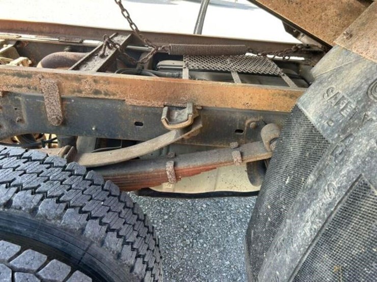 2008-ford-f550-image-43
