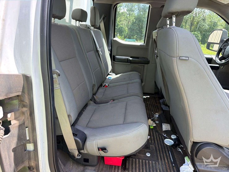 2019-ford-f550-image-13