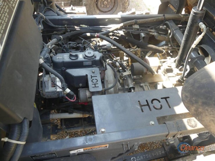 2009-kubota-rtv900-image-5