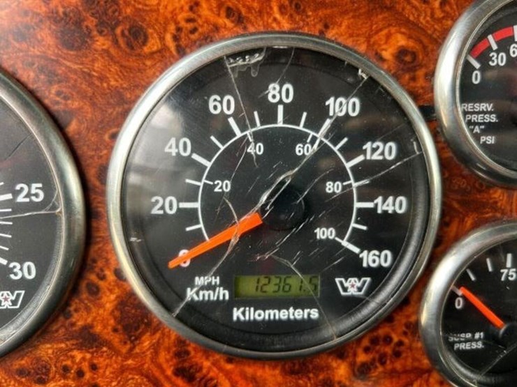 2007-western-star-4900ex-image-12