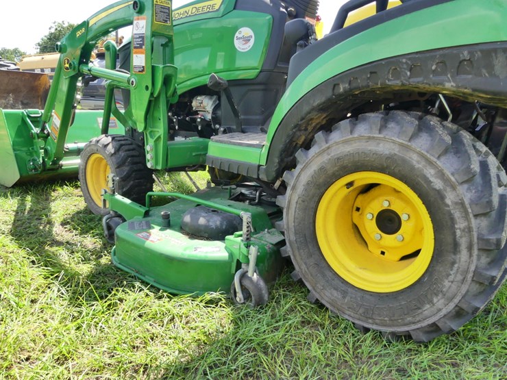 2021-john-deere-1025r-image-7