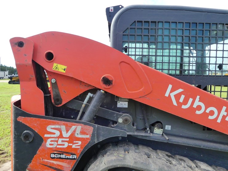 2024-kubota-svl65-2-image-8