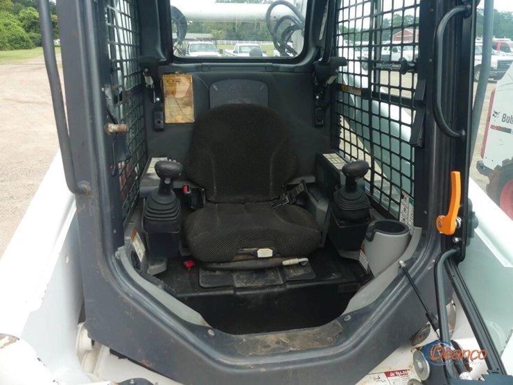 2021-bobcat-t770-image-8
