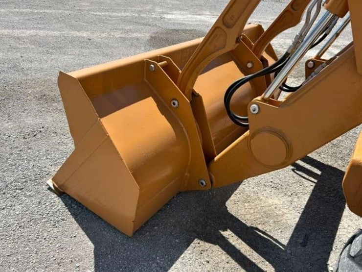 2006-case-580sm-image-43