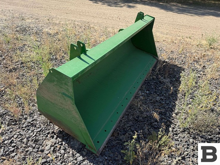 2016-john-deere-6155r-image-89