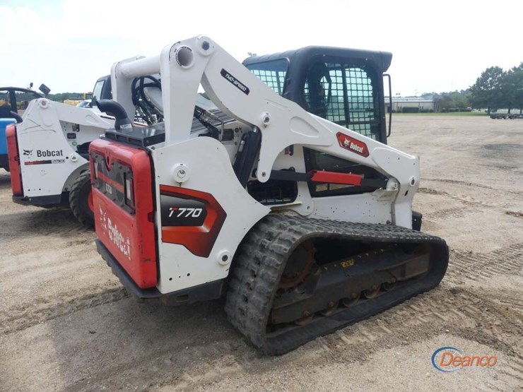 2021-bobcat-t770-image-2