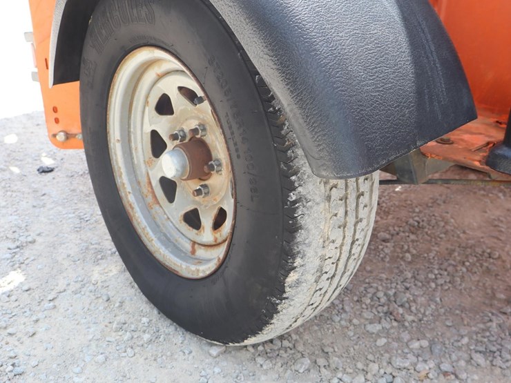 2016-jlg-t350-image-10
